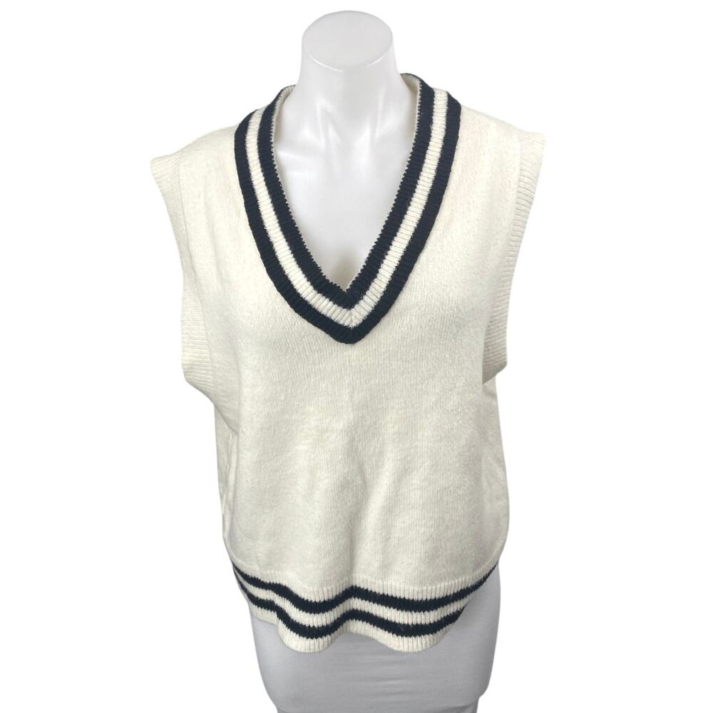NEW Oak + Fort White Black Sleeveless Knit V Neck Tank Sweater Vest Top Size S
